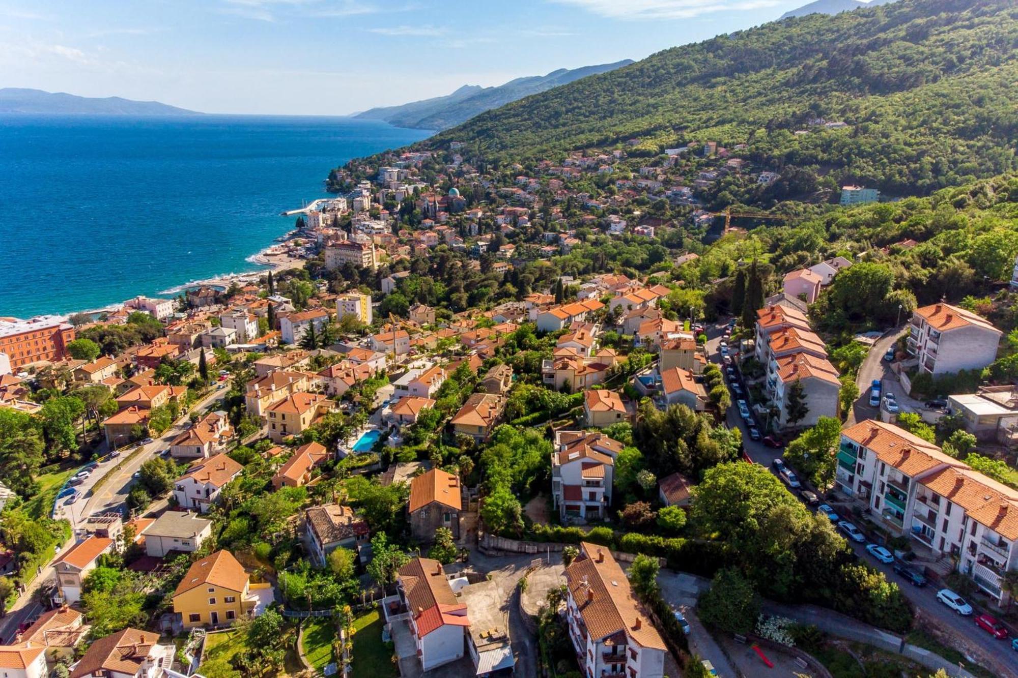 Lux Apartmani Opatija Exterior foto