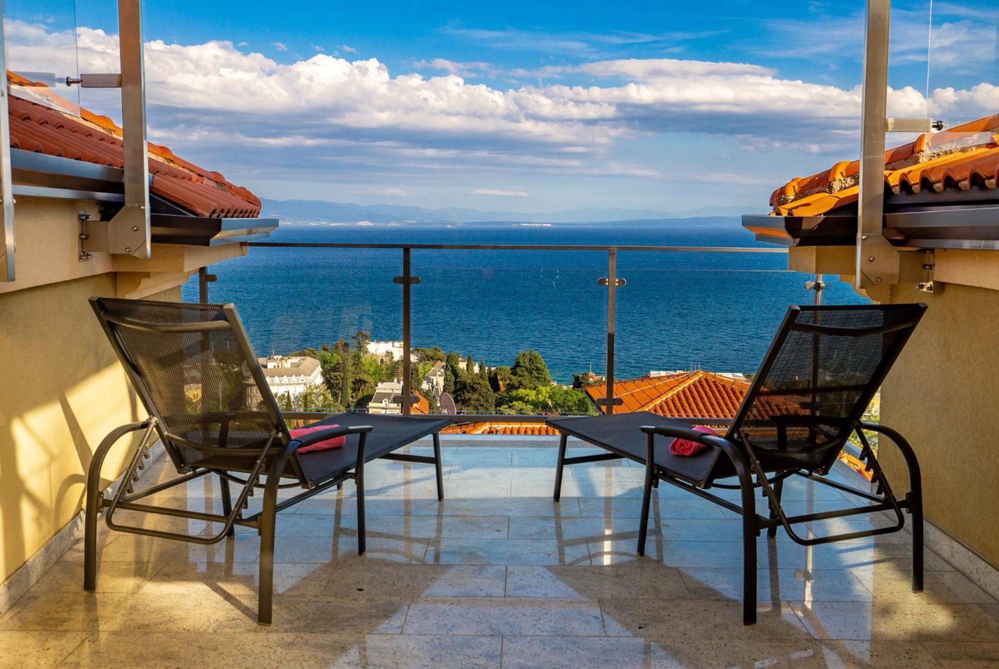 Lux Apartmani Opatija Exterior foto